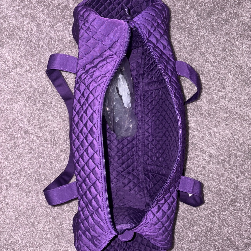 Vera Bradley - Picture 4 of 5